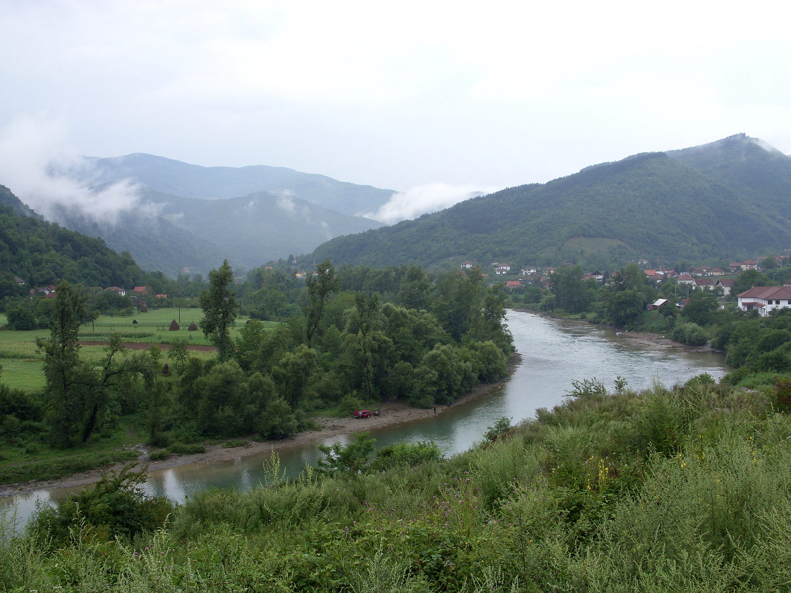 Ustikolina (Устиколина) (Photo license CC-BY-SA 3.0)